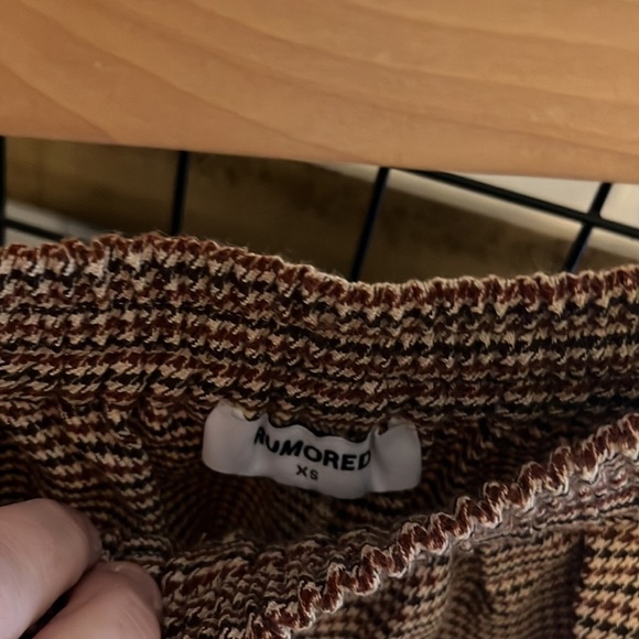 Rumored NWOT herringbone shorts. Elastic waist - Picture 3 of 3